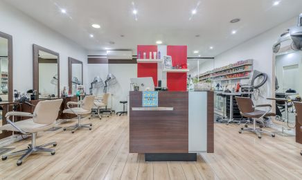 Elina B Coiffure : Coiffeur à Décines-Charpieu