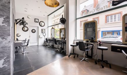 Abacca Coiffeur Createur  : Institut de beauté à Vendôme