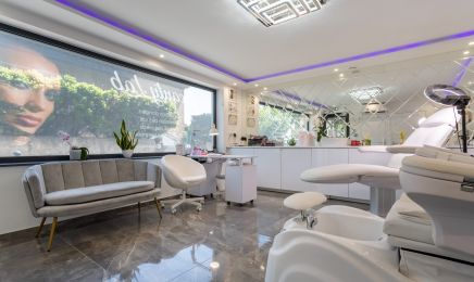 Beauty Lab by Yulia Truta : Manucure à Cogolin