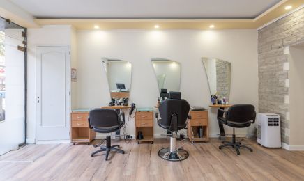 Luxury Salon : Manucure à Angers