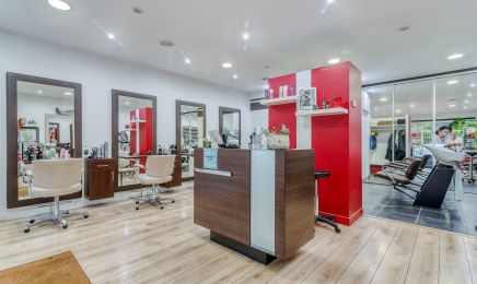 Elina B Coiffure : Coiffeur à Décines-Charpieu