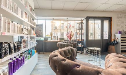Le 7  : Coiffeur à Ploemeur