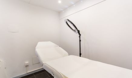 Dermo Esthétic By Aureli’S  : Manucure à Juan les Pins