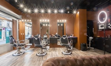 French Barber Montparnasse Coiffeur Barbier  : Institut de beauté à Paris