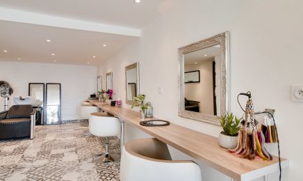 Hair & Extension : Manucure à La Valette-du-Var