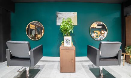 Chez Antoine Coiffeur - Barber  : Coiffeur à Tourrettes