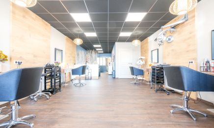 Emmanuelle Coiffure  : Institut de beauté à Fayl-Billot