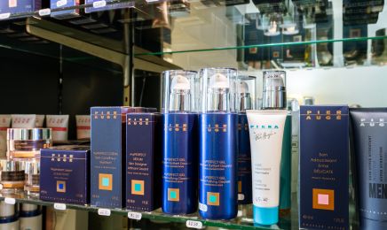 Parfumerie Veronique - Institut Bien Être : Manucure à Chateaulin
