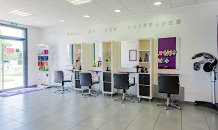 Emil et une coiffure : Coiffeur à Tramoyes