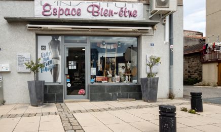 Espace bien être : Manucure à Saint-Just-Malmont
