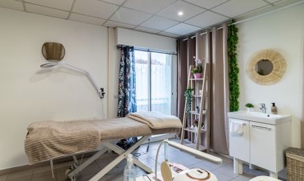 Beauté éternelle (pour femme uniquement)  : Manucure à Ozoir-la-Ferrière