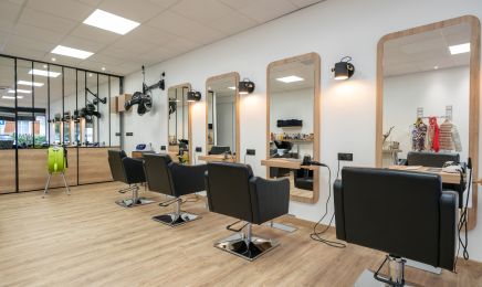 Mille et Une Coiffures  : Coiffeur à Le Bouscat