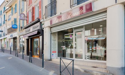 Escale beauté  : Manucure à Domène