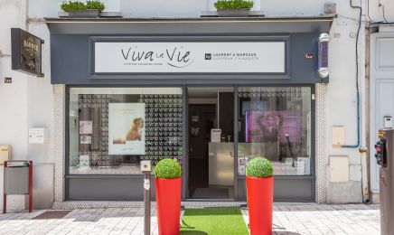Viva la Vie by Laurent et Margaux Parola : Barbier à Cognac