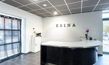 Esina Beauty : Coiffeur à Moirans-en-Montagne