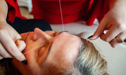 AU BOUDOIR DES DEUX L : Manucure à Gières
