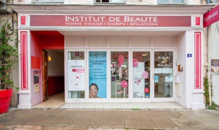 Le reflet du bien-être  : Manucure à Tournus