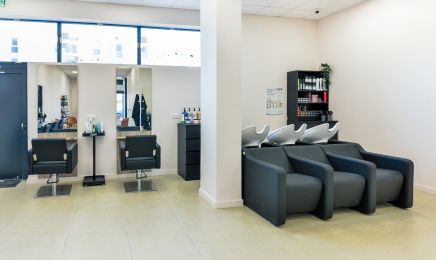 Maison NK : Coiffeur à Bondoufle