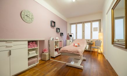  Julie Studio Beauté : Manucure à Thionville