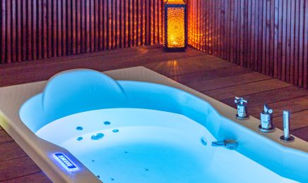 ENTRE LES MAINS DE SARAH : Spa à Neufgrange