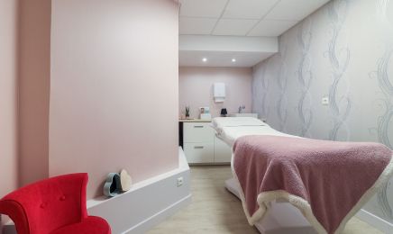 Cécile Esthetique  : Manucure à Saint-Apollinaire