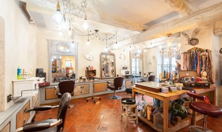 Atmosphere : Coiffeur à Lambesc