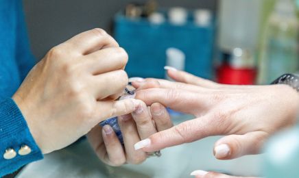 Julia Nails : Manucure à Lormont