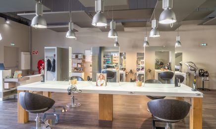 Ines K Coiffeur  : Coiffeur à Mozac