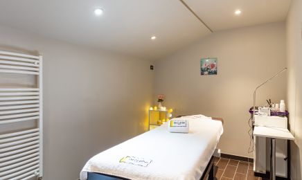 Spa Natura : Manucure à Salbris