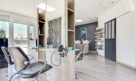 Au salon de Lucie : Coiffeur à Chauvé