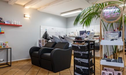 Le Salon  : Coiffeur à Bussière-Poitevine