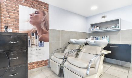 Entr’act : Coiffeur à Les Sables-d'Olonne