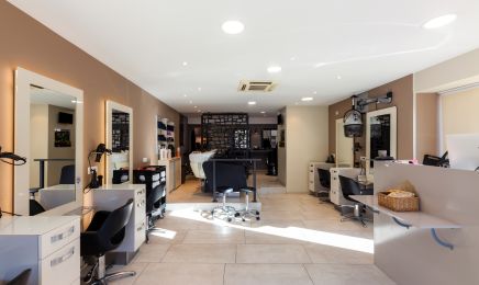 Y Style by Laetiss Montmerle sur Saône : Coiffeur à Montmerle-sur-Saône