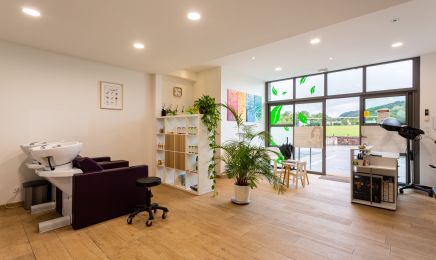 Concept nature  : Coiffeur à Saint-Jean-le-Vieux