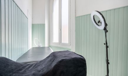 Le Glow Up Institut : Manucure à Roche-la-Molière
