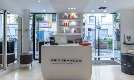 Eric Zemmour - Nice : Manucure à Nice