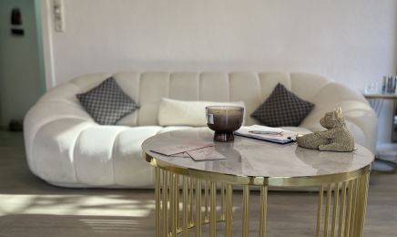 Mari Beauty: Kosmetikstudio in Offenbach am Main