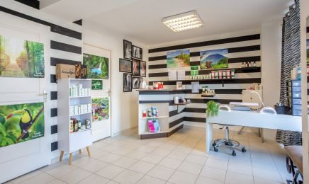 Etern’elle Beauté : Manucure à Port-Brillet