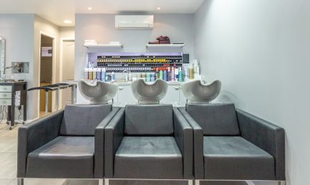 L’atelier des arts  : Coiffeur à Lambesc