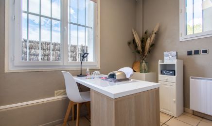 Institut de beauté Gaia : Manucure à Bazas