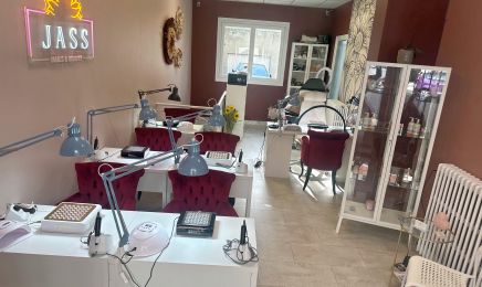 Jass Nails and Beauty : Manucure à Bourgoin-Jallieu