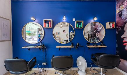 Avant’Age Coiffure - Prothésiste Capillaire Agrée par la Sécurité Sociale : Coiffeur à Roussillon