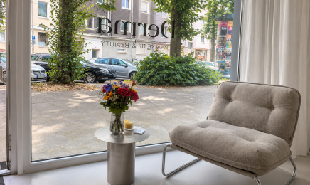 δerma (skin) MAKE-UP & BEAUTY: Kosmetikstudio in Essen
