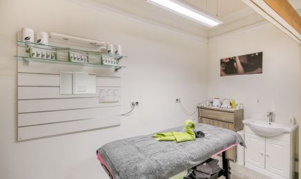 Esthegym Institut/Ongles : Coiffeur à Carmaux