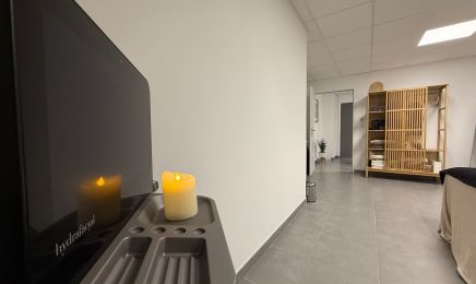 Mistral SKIN & SPA - Tânia Rocchia ( Hydrafacial - HeadSpa )  : Institut de beauté à Venelles
