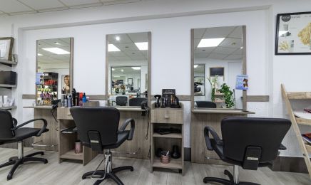 Nouvelle Ere : Coiffeur à Miramas