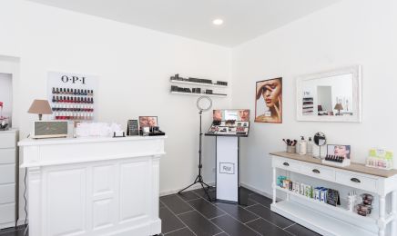 Camille - Maison de Beauté : Manucure à Lagnieu