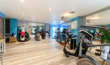 Sun Fit 64 - (EMS, Cryolipolyse, Renata Franca et Bronzage) : Institut de beauté à Bidart