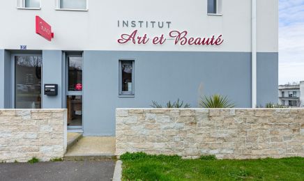 Art et Beauté : Manucure à Landerneau