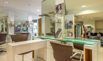 Madame se fait belle et monsieur aussi  : Manucure à Aix-les-Bains